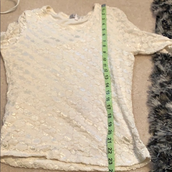 Off white top, 3/4 length sleeves - Picture 6 of 6
